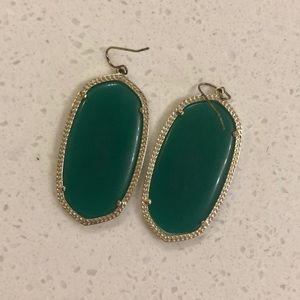 Kendra Scott Jewelry - Green Kendra Scott Danielle Earrings Kendra Scott Jewelry - Green Kendra Scott Danielle Earrings